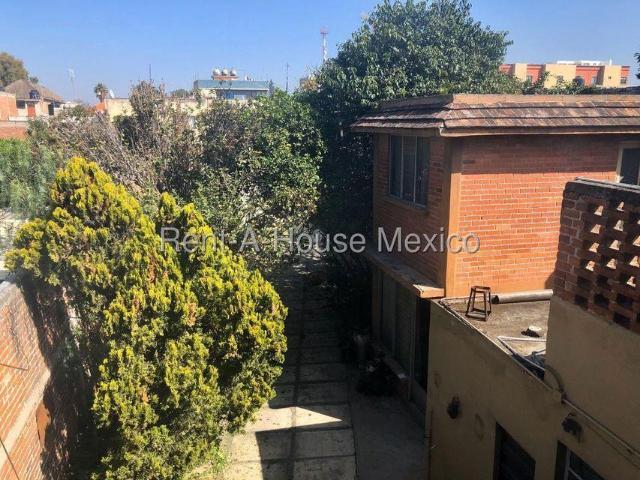 Casa en Venta en Calzada De guadalupe, El Nopalito RG 25 2320