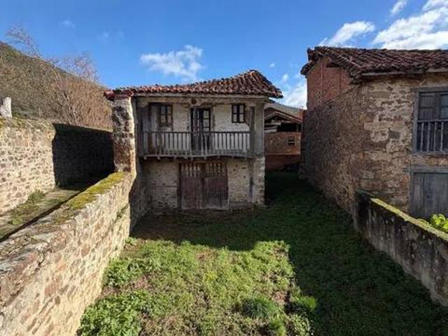 Casa en Venta en Camaleño