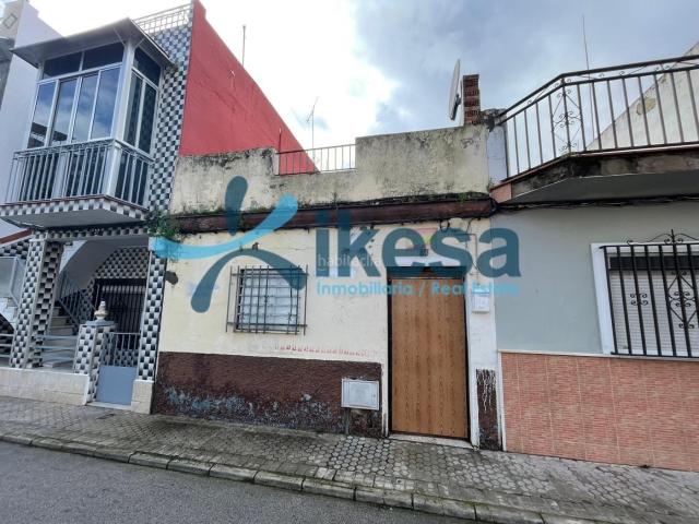 Casa en venta en Camas, La Pañoleta. Venta de Casa adosada en La Pañoleta Camas Sevilla. Casas.