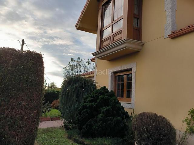 Casa en venta en Cambre. Chalet en URB EIRAS DE ARRIBA, Cambre. Casas.