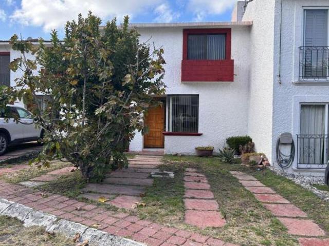 CASA EN VENTA EN CAMINO A LOS OLVERA