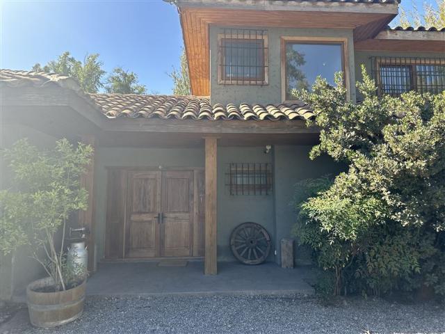 Casa en Venta en Camino lo pinto km 2.5 Parcela Fundo Santa Inés