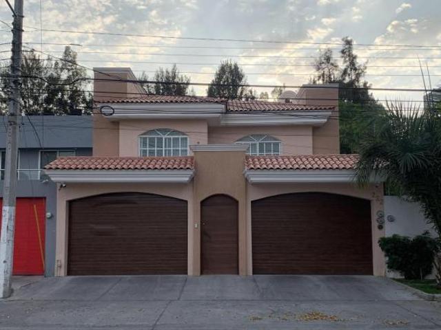 CASA EN VENTA EN CAMINO REAL ZAPOPAN JALISCO