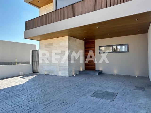 CASA EN VENTA EN CAMPANARIO NORTE