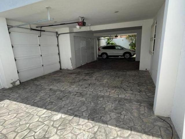 CASA EN VENTA EN CAMPECHE: COL. PRADO