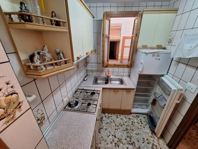 Casa en venta en Campillo de Altobuey. Casa de pueblo de dos plantas con garaje en Campillo de Altobuey. Casas Campillo de.