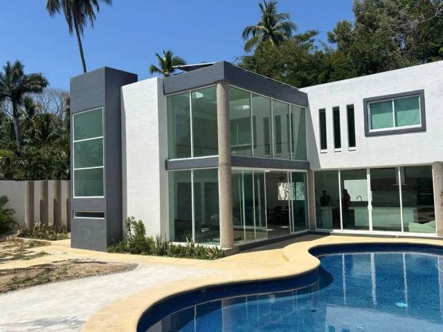 casa en venta en campo de golf palma real, ixtapa zihuatanejo, guerrero