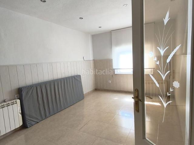 Casa en venta en Campo Real. VENTA DE CASA DE DOS PLANTAS REFORMADA EN CAMPO REAL. Casas Campo.
