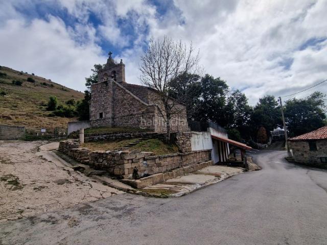 Casa en venta en Campoo de Enmedio. Casa en venta en Reinosa, 4 dormitorios. Casas Campoo de.