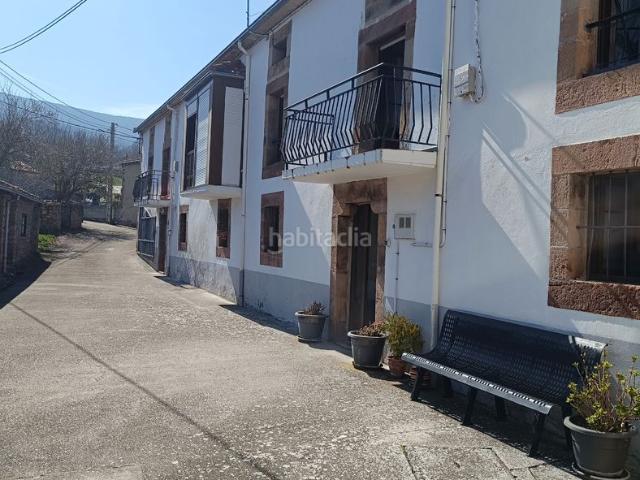 Casa en venta en Campoo de Enmedio. COMPLEJO DE CASAS INDEPENDIENTES ADOSADAS CON GRAN TERRENO. Casas Campoo de.