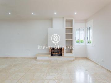 Casa en venta en Can Teixido con piscina propia