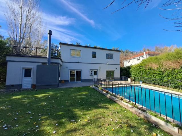 Casa en venta en Canning Solar del Bosque Barrio Privado con escritura