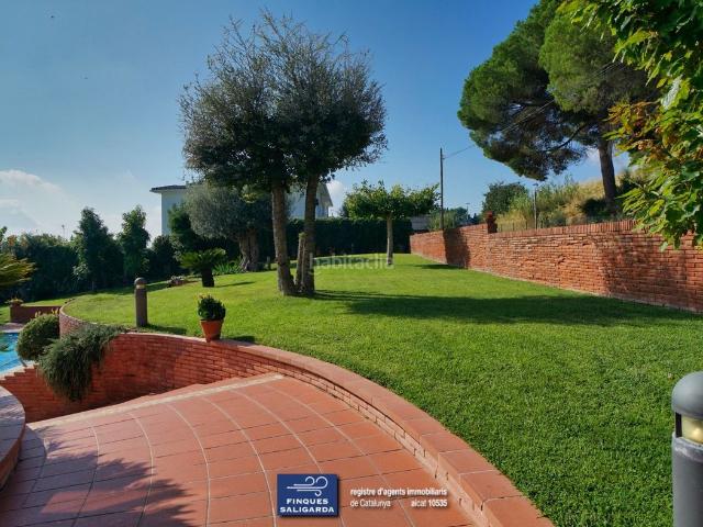 Casa en venta en Canovelles. Casas.