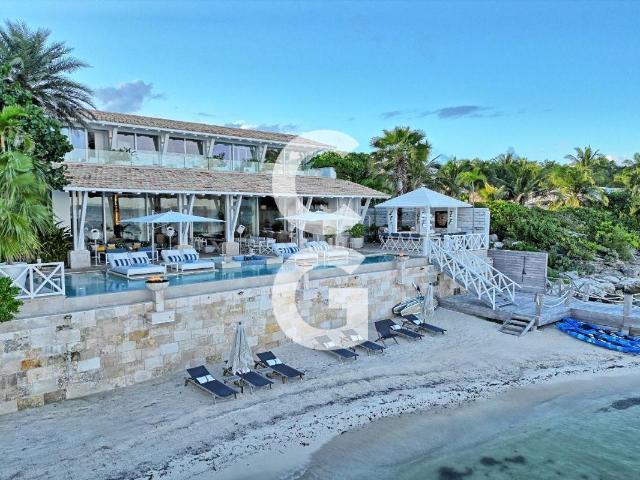 Casa en Venta en Cancun en Punta Sam Puerto Ju?rez a Pie de Playa