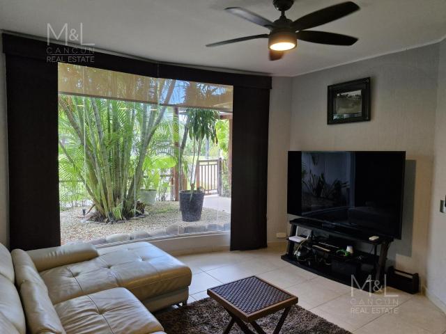 Casa en Venta en Canc?n, Condominio CAPULINES, 3 Rec?maras, Alberca. Supermanzana 17