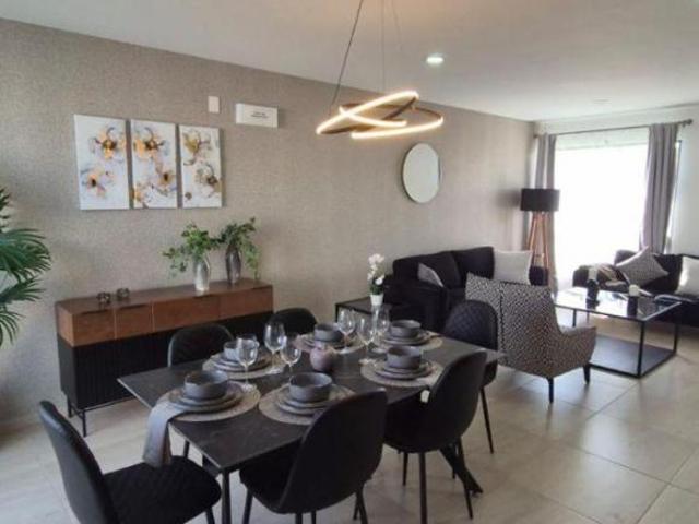 Casa en venta en Candiles, 3 Recámaras, 2.5 Baños, 136 m2, Hermosa !