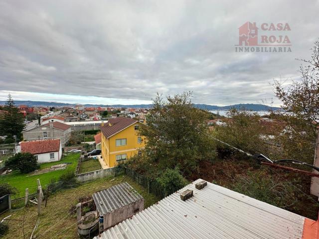 Casa en venta en Cangas, Darbo. Casa con finca para reformar en Cangas do Morrazo. Casas.