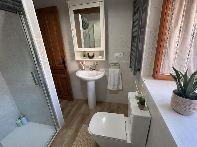 Casa en venta en Cangas de Onís. CASA REHABILITADA DE DOS HABITACIONES A 15 MINUTOS DE CANGAS DE ONIS. Casas Cangas de.