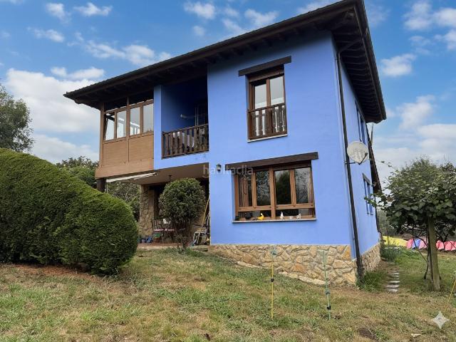 Casa en venta en Cangas de Onís. CHALET EN PERUYES. Casas Cangas de.