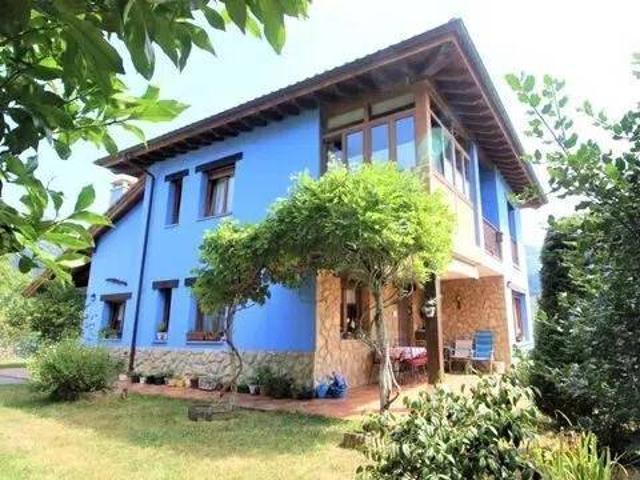 Casa en Venta en Cangas de Onís