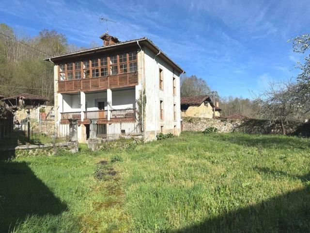Casa en Venta en Cangas de Onís