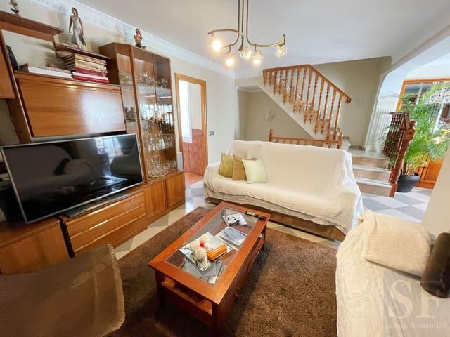 Casa en venta en Canillas de Albaida, Málaga Costa del Sol