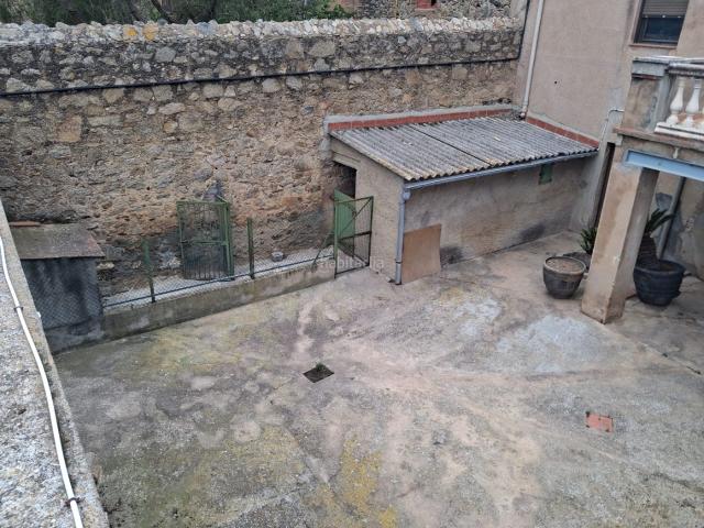 Casa en venta en Cantallops. Finca de 286 m2 en Cantallops. Casas.