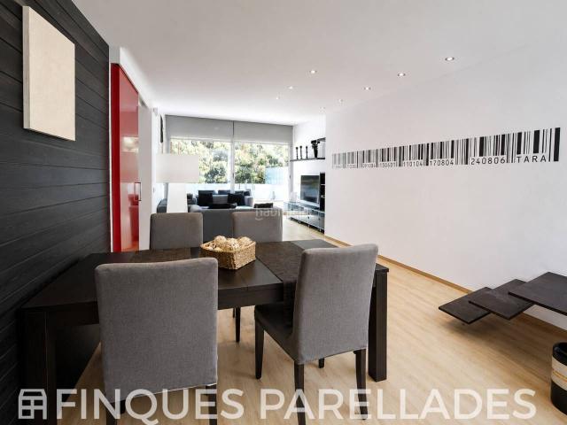 Casa en venta en Canyelles. Moderna y exclusiva vivienda en un entorno tranquilo. Urbanización Las Americas Canyelles. Casas.