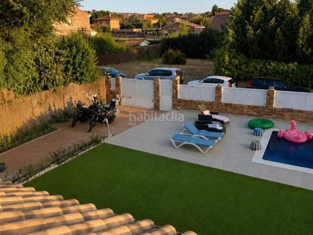 Casa en venta en Casar El. Chalet independiente el El Casar. Casas Casar.