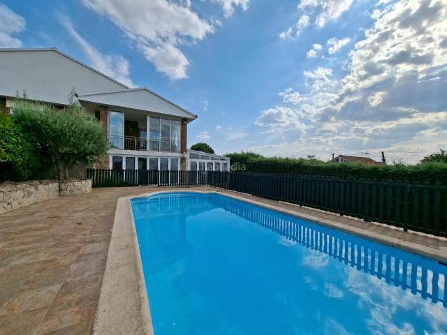 Casa en venta en Casar El. IMPRESIONANTE CHALET INDEPENDIENTE CON 6 DORMITORIOS, PISCINA Y LAS MEJORES VISTAS DE EL COTO. Casas Casar.