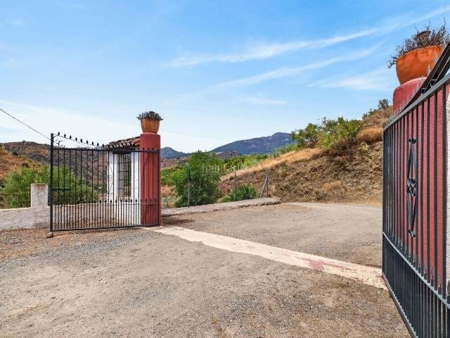 Casa en venta en Casarabonela. Un Oasis Andaluz con Licencia Turística en Casarabonela Naturaleza, confort y rentabilidad a un paso de todo. Casas.