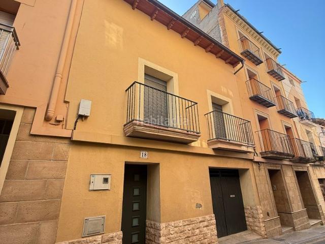 Casa en venta en Caspe. Casa reformada en Caspe Oportunidad Única. Casas.