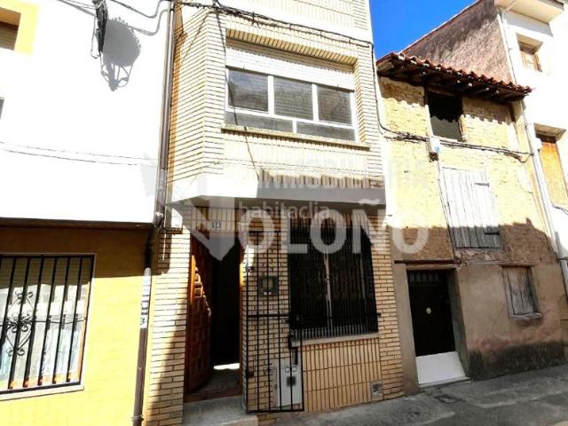 Casa en venta en Castañares de Rioja. Casa de pueble para reformar. Casas Castañares de.