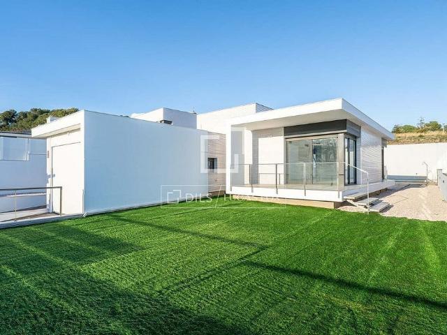 Chalet en venta en calle De L'espígol, Castellvell del Camp, de 224 m² 4 habitaciones por 565.000