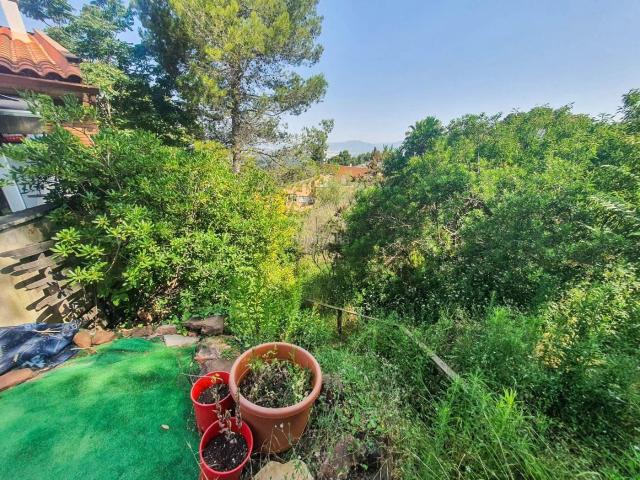 Casa en venta en Castellví de Rosanes. CHALET A LA VENTA CON VISTAS, TERRAZAS Y JARDÍN EN EL TAIÓ, CASTELLVÍ DE ROSANES. Casas Castellví de.