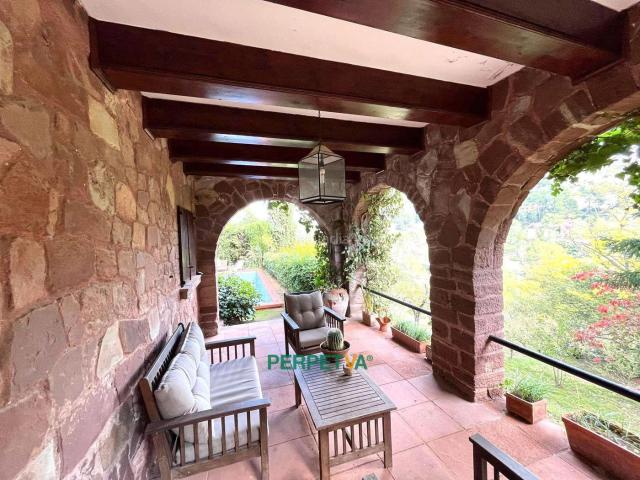 Casa en venta en Castellví de Rosanes. Exclusiva Casa Unifamiliar en Castellví de Rosanes. Casas Castellví de.