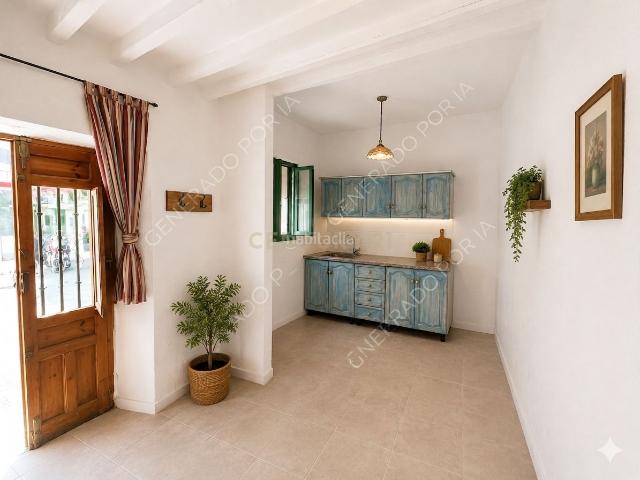 Casa en venta en Castell de Ferro. Casa para reformar en pleno centro de Castell de Ferro, a 3 minutos de la playa. Casas Castell de.
