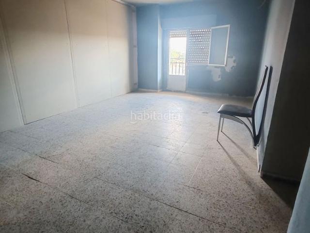 Casa en venta en Castellanos de Villiquera. Edificio en gran Solar. Casas Castellanos de.