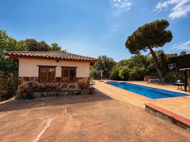 Casa en venta en Castellar del Vallès, Can Font Ca n'Avellaneda. UNA CASA PARA VIVIR CON CALMA, RODEADO DE NATURALEZA. Casas Castellar del.