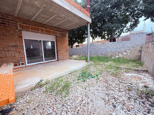 Casa en venta en Castellar del Vallès, Eixample Can Bogunyà. PROYECTO VIGENTE 234000 CASA ACABADA 415000. Casas Castellar del.