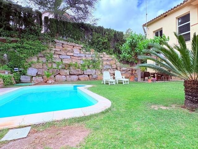 Casa en venta en Castellar del Vallès, El Racó Sant Feliu del Racó. CASA EN VENDA A SANT FELIU DEL RACÓ. Casas Castellar del.