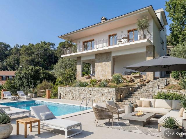 Casa en venta en Castellar del Vallès, El Racó Sant Feliu del Racó. Magnífica y amplia casa con piscina en Sant Feliu del Racó. Casas Castellar del.