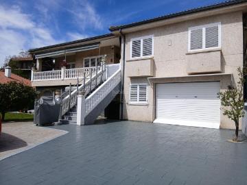 Casa en venta en Castellbisbal. Casas.