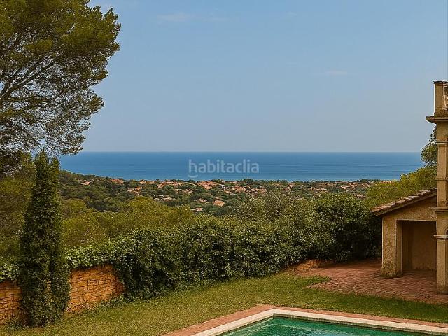 Casa en venta en Castelldefels, Can Roca. Casa con encanto en la montaña de Castelldefels. Casas.