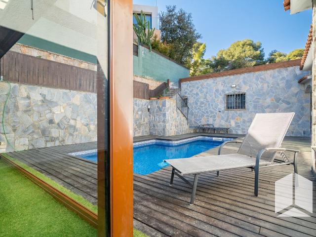 Casa en venta en Castelldefels, Bellamar. Casas.
