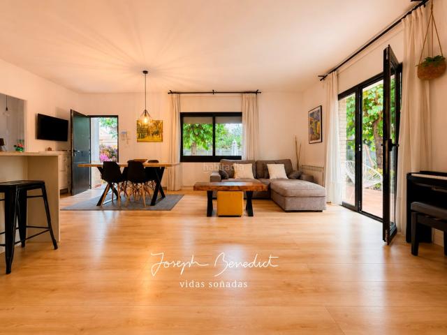 Casa en venta en Castelldefels, Granvía Mar. CASA DE IBASHO. Casas.
