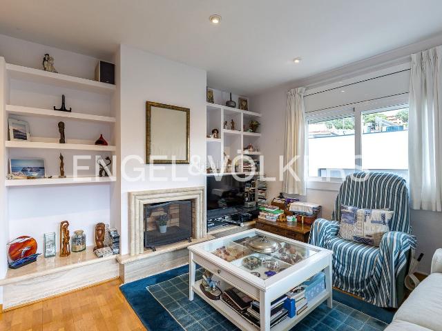 Casa en venta en Castelldefels, El Poal. Casa plurifamiliar en El Poal de Castelldefels. Casas.