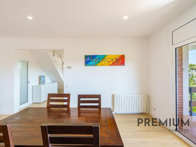 Casa en venta en Castelldefels, Montmar. LA CASA AGENCY PRESENTA!. Casas.