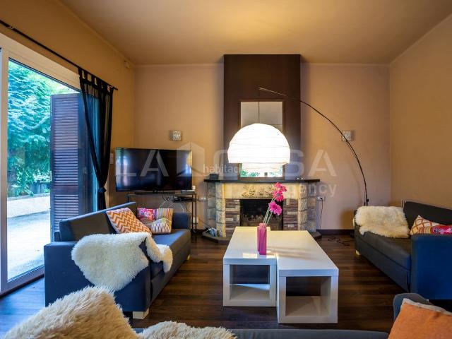 Casa en venta en Castelldefels, Montmar. Oportunidad! Casa en Castelldefels sobre una espectacular parcela de casi 1.000 m2. Casas.