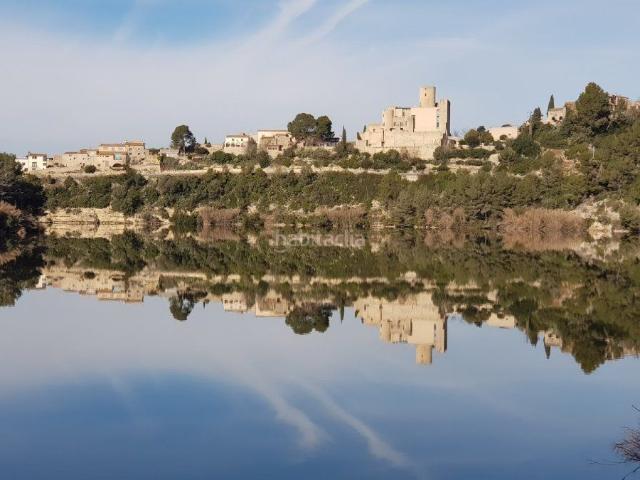 Casa en venta en Castellet i la Gornal. Parcela con increíbles vistas. Casas Castellet i la.